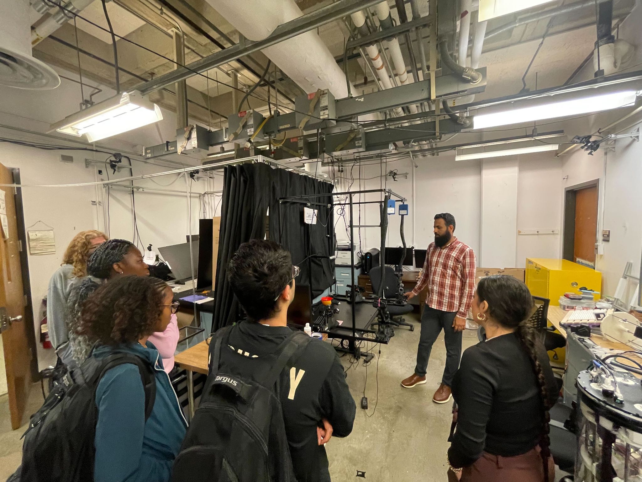 Blue Sky Summer Scholars Program lab tour